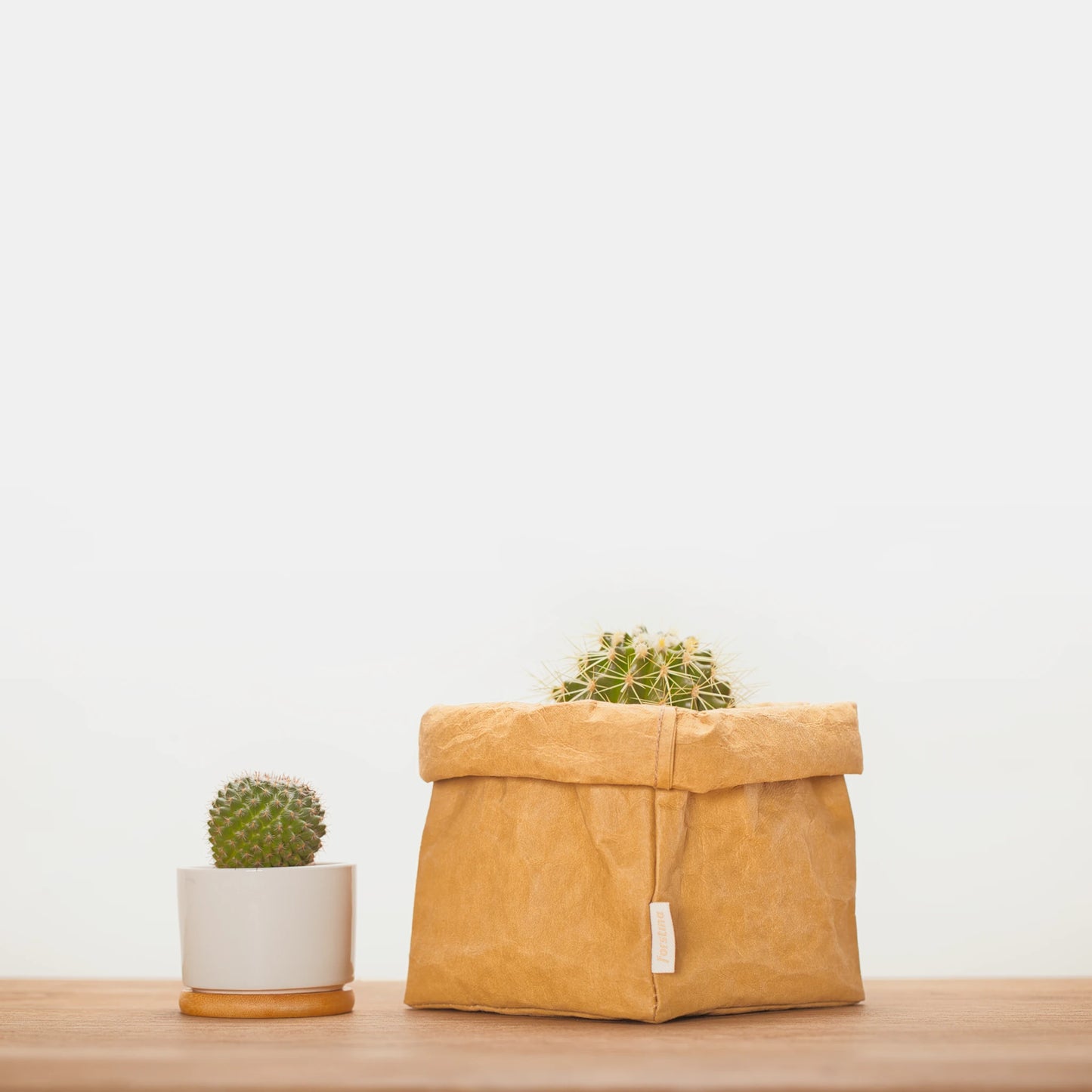 FORSTINA Paper Bag Medium